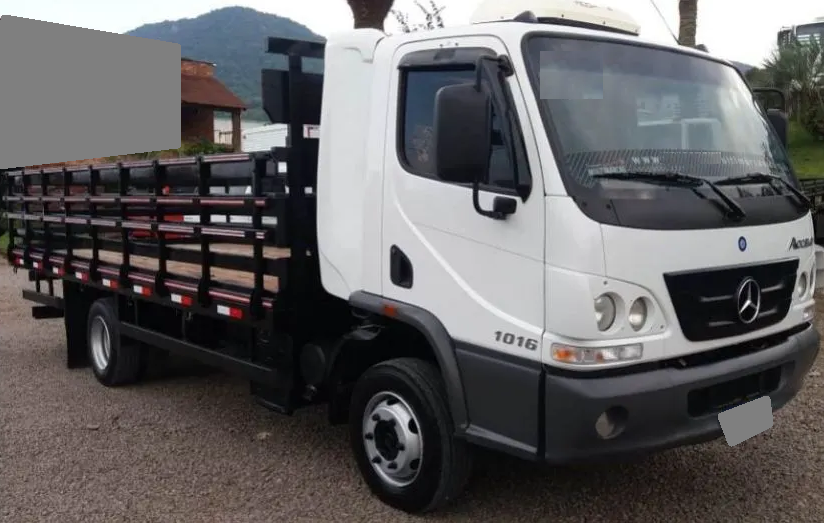 Mercedes Benz Accelo 1016 Ano 2013