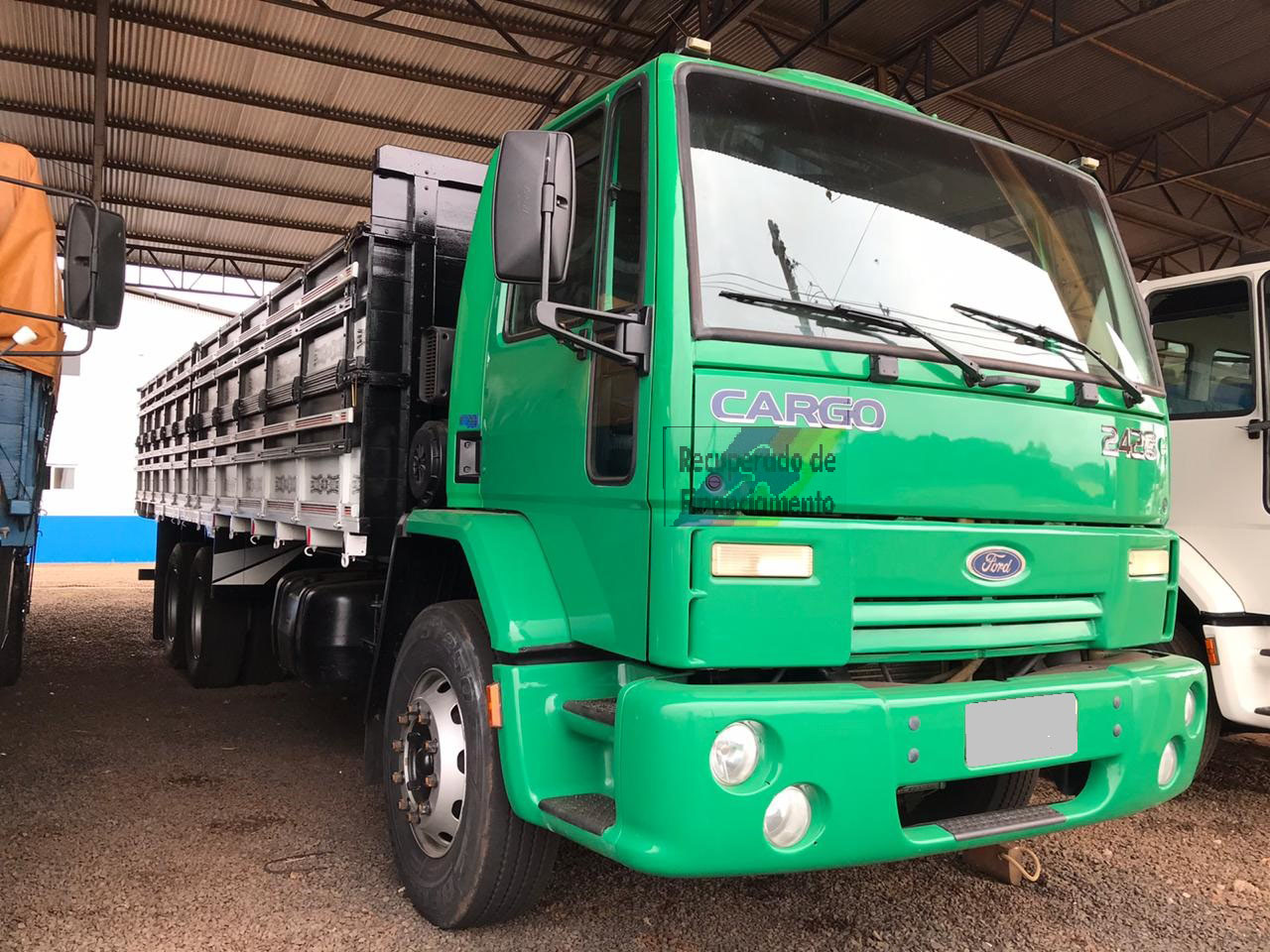 Ford – CARGO 2428 Ano 2010