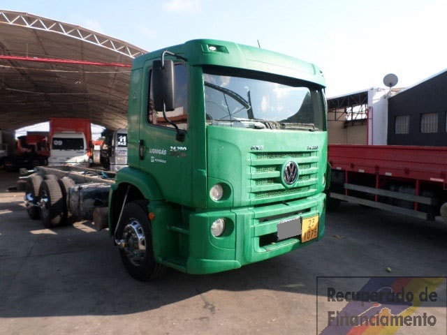 Volkswagen VW 24-280 Constellation Ano 2014