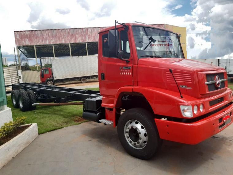 MERCEDES-BENZ L 1620 Ano 2010