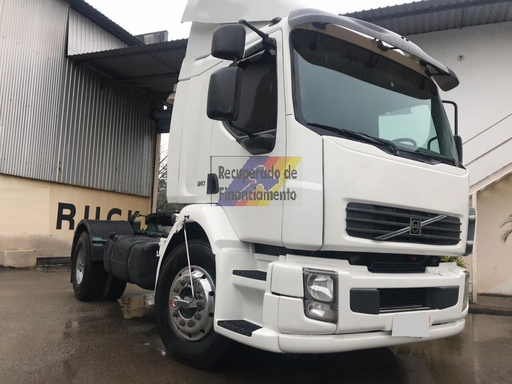 VOLVO VM 310 Ano 2010